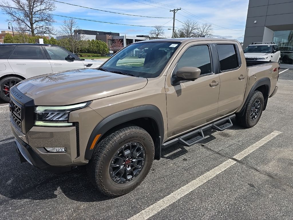 Baja Storm 2023 Nissan Frontier PRO-4X Crew Cab 4WD Pickup Truck Four-Wheel Drive 9-Speed Automatic