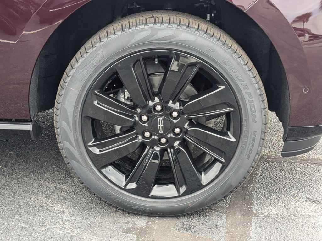 2024 Lincoln Navigator Black Label