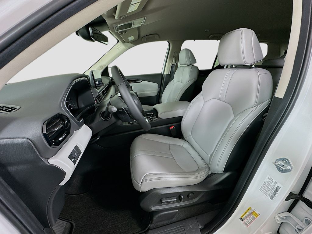 Thumbnail: 2025 Honda Pilot - 15