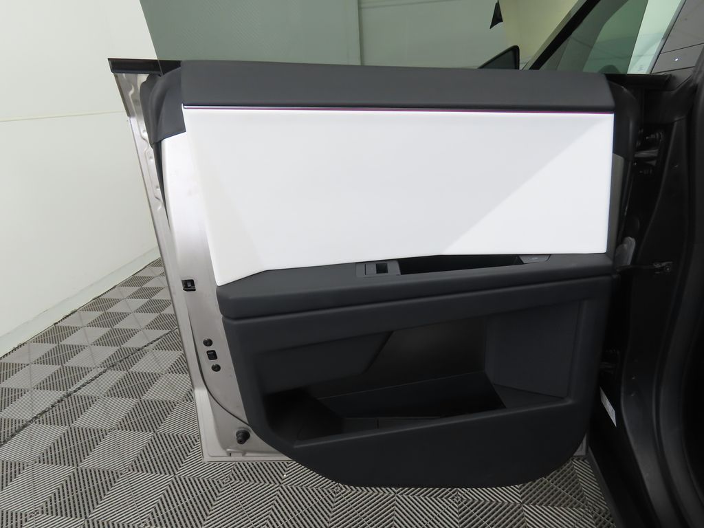 Thumbnail: 2024 Tesla Cybertruck - 26