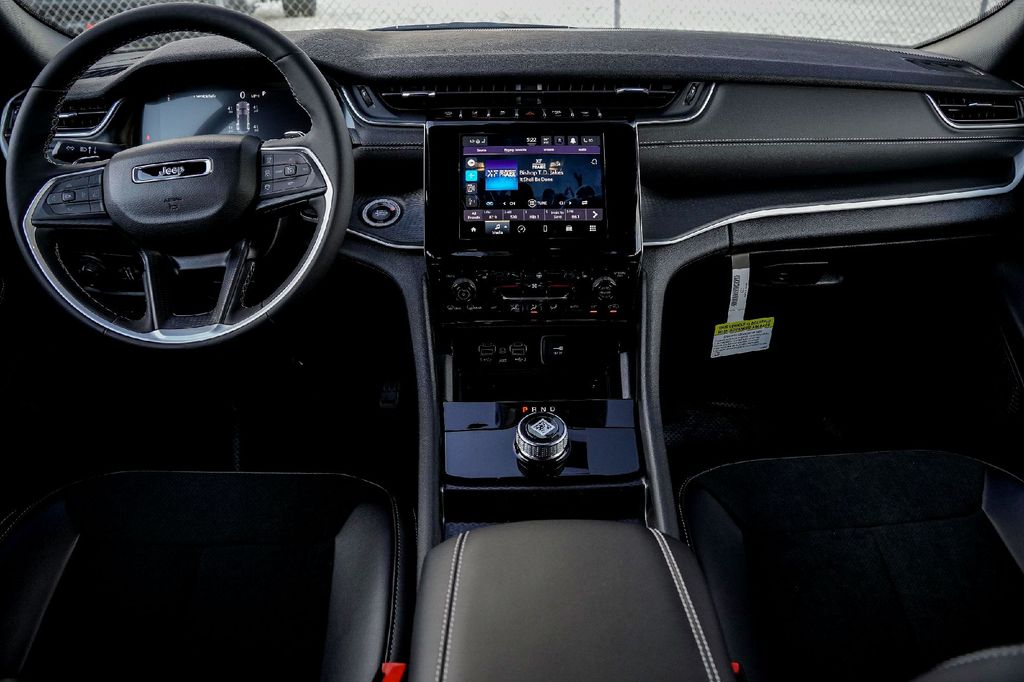 New Car 2025 Jeep Grand Cherokee  Altitude X For Sale Under $40,000 In Taylor, Texas