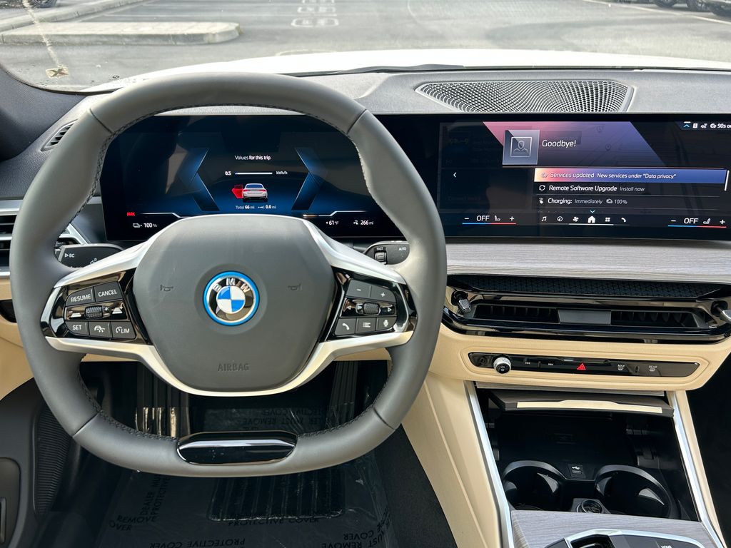 Thumbnail: 2025 BMW i4 - 17