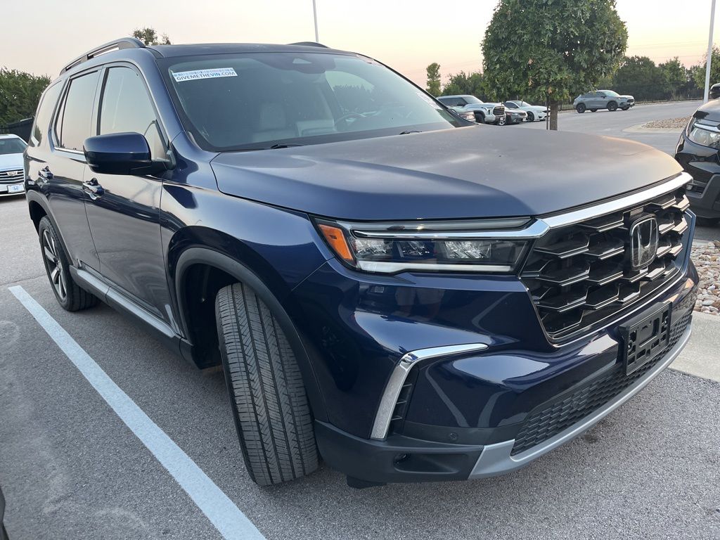 Thumbnail: 2023 Honda Pilot - 2