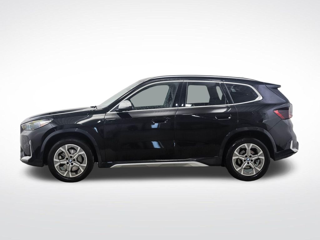 Thumbnail: 2023 BMW X1 - 2