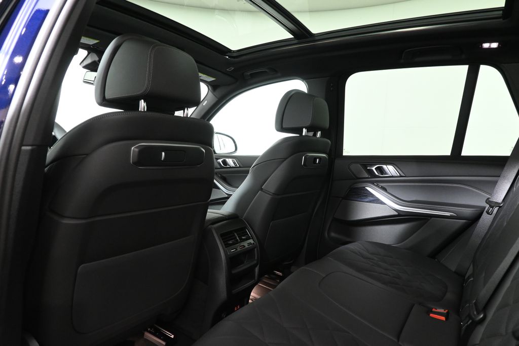Thumbnail: 2026 BMW X5 - 31