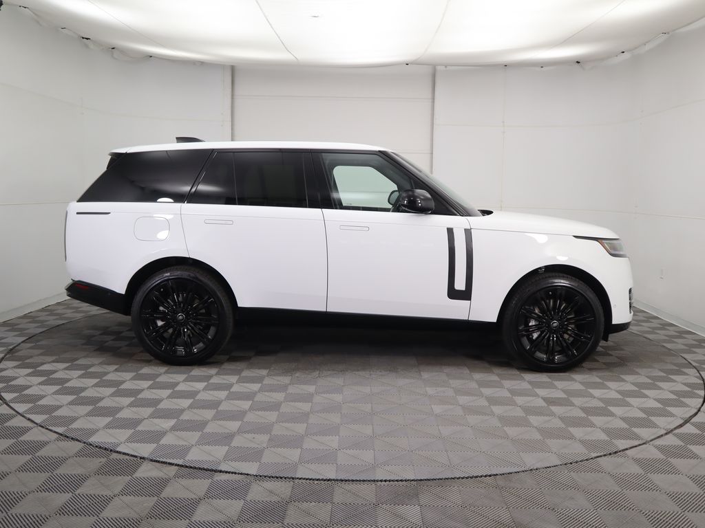 Thumbnail: 2025 Land Rover Range Rover - 4