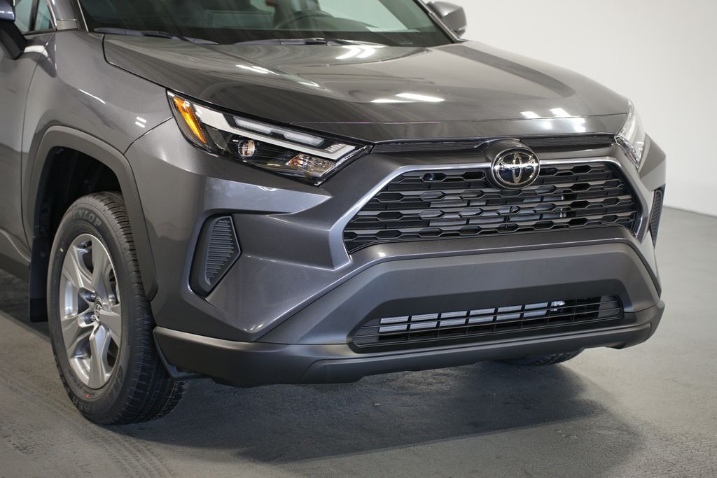 Thumbnail: 2025 Toyota RAV4 - 4