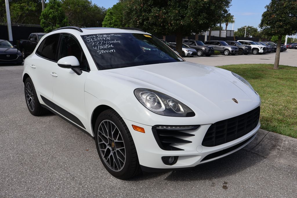 Thumbnail: 2018 Porsche Macan - 5