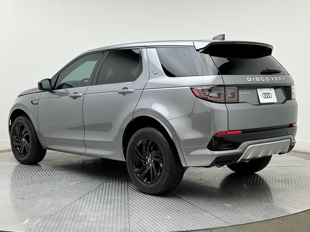 Thumbnail: 2024 Land Rover Discovery Sport - 4