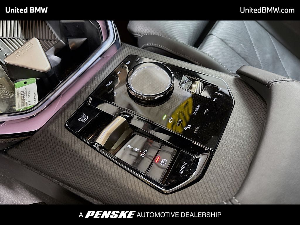 Thumbnail: 2025 BMW X3 - 14