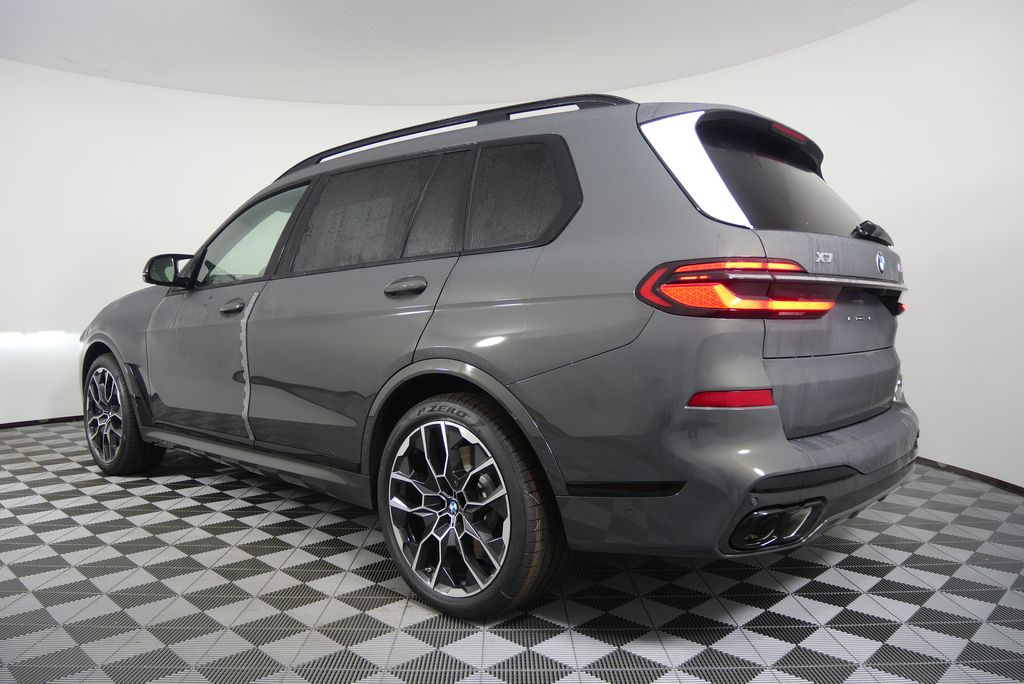 Thumbnail: 2026 BMW X7 - 5