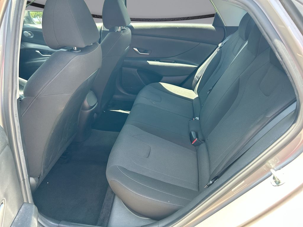 Thumbnail: 2021 Hyundai Elantra - 26