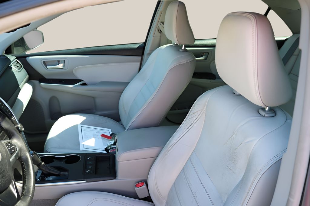 Used Car 2017 Toyota Camry Hybrid  Xle For Sale Under $20,000 In Austin, Texas