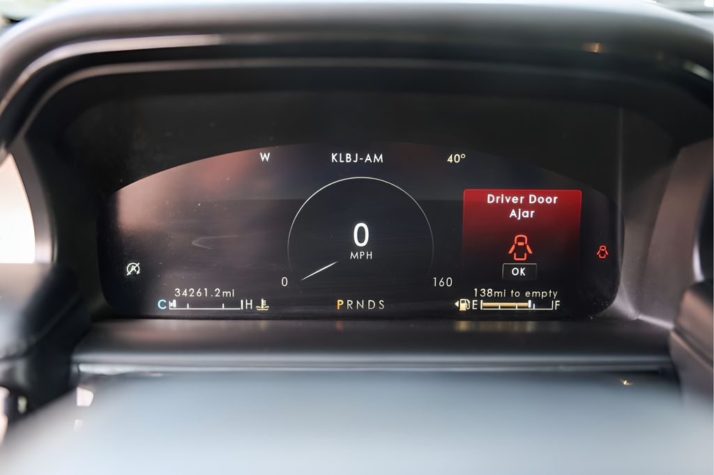 Used Car 2021 Lincoln Nautilus  Standard For Sale Under $30,000 In Austin, Texas