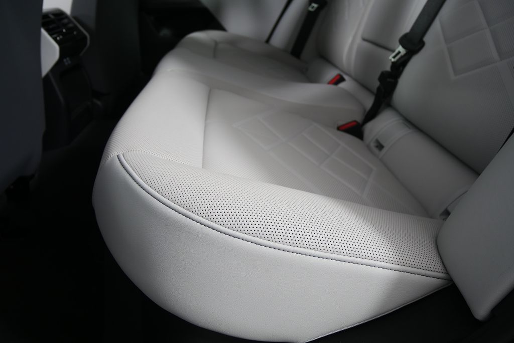 2026 BMW 5 Series 530i 14