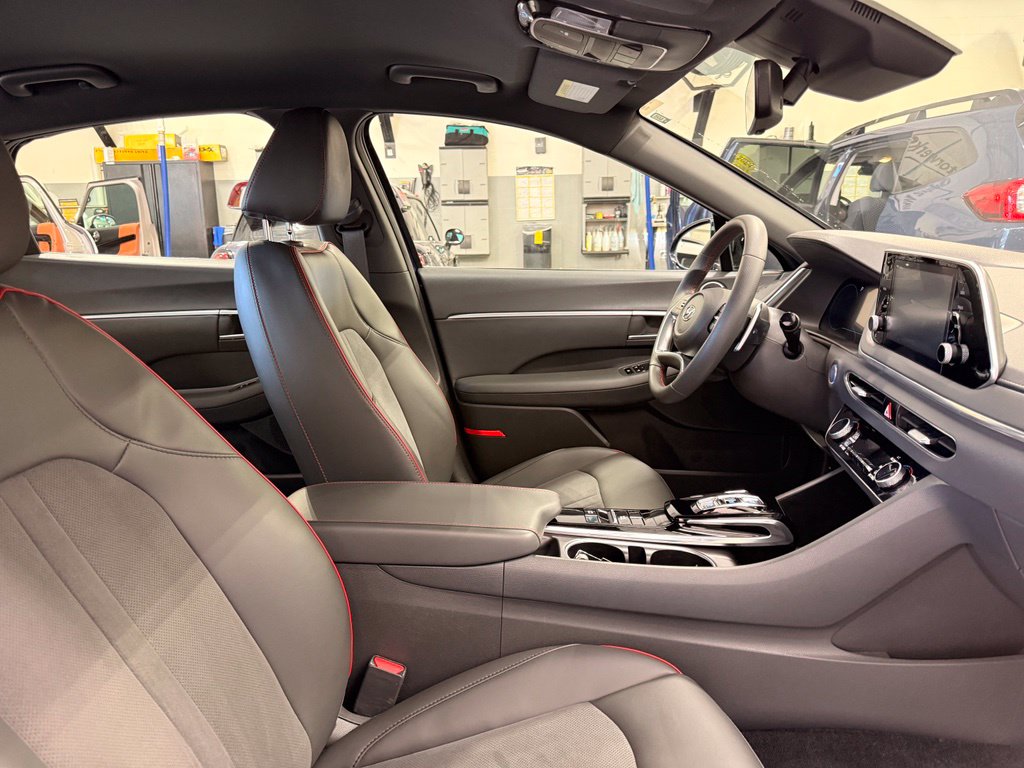 Thumbnail: 2020 Hyundai Sonata - 30