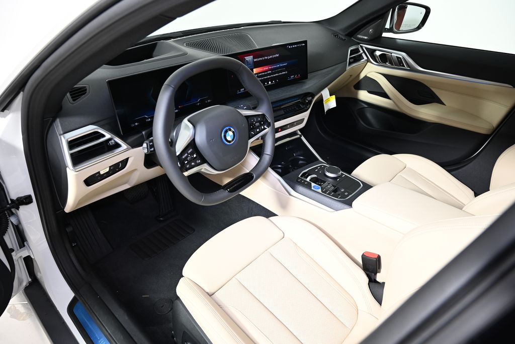 2025 BMW i4 xDrive40 15