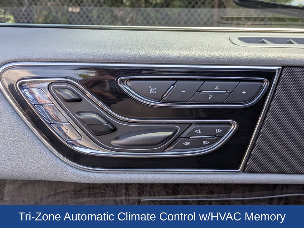 2018 Lincoln Navigator Select