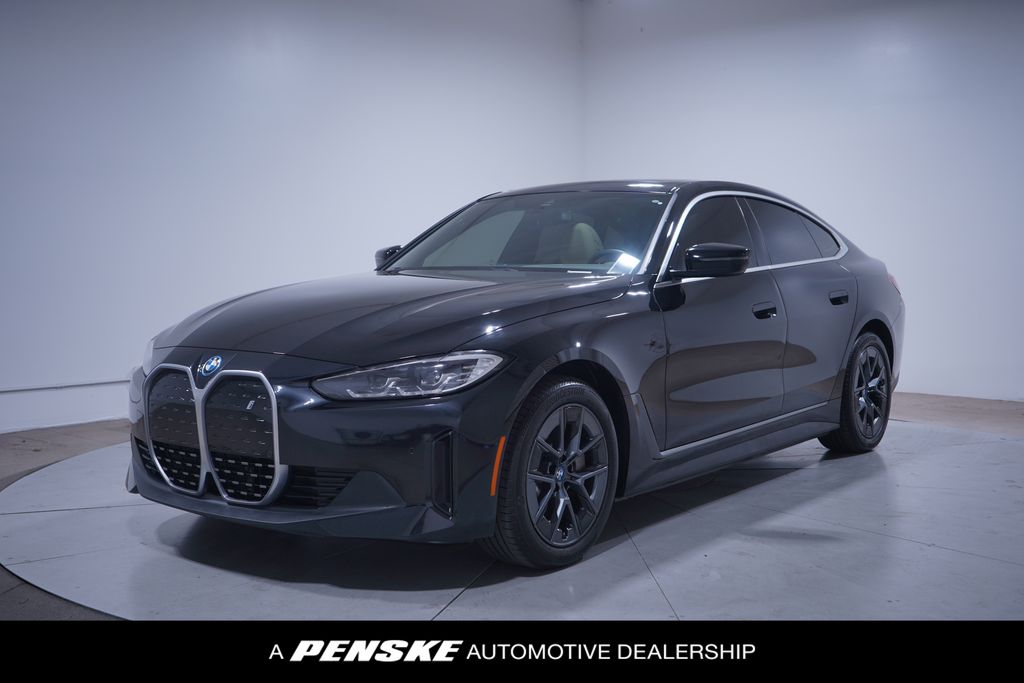 Thumbnail: 2023 BMW i4 - 1