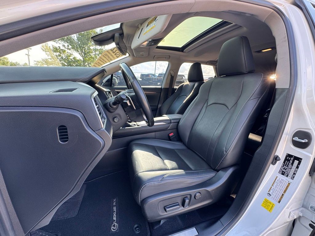 2022 Lexus RX 350L photo 19