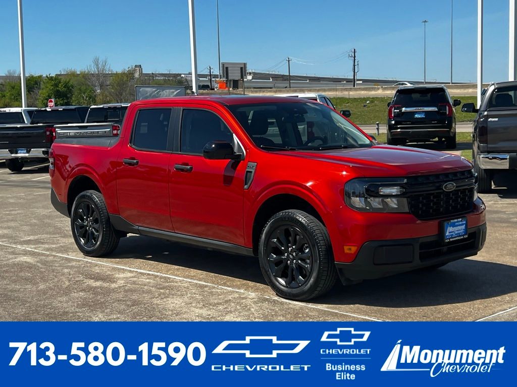 Chili Pepper Red 2023 Ford Maverick XLT SuperCrew FWD Pickup Truck Front-Wheel Drive Continuously Variable Transmission