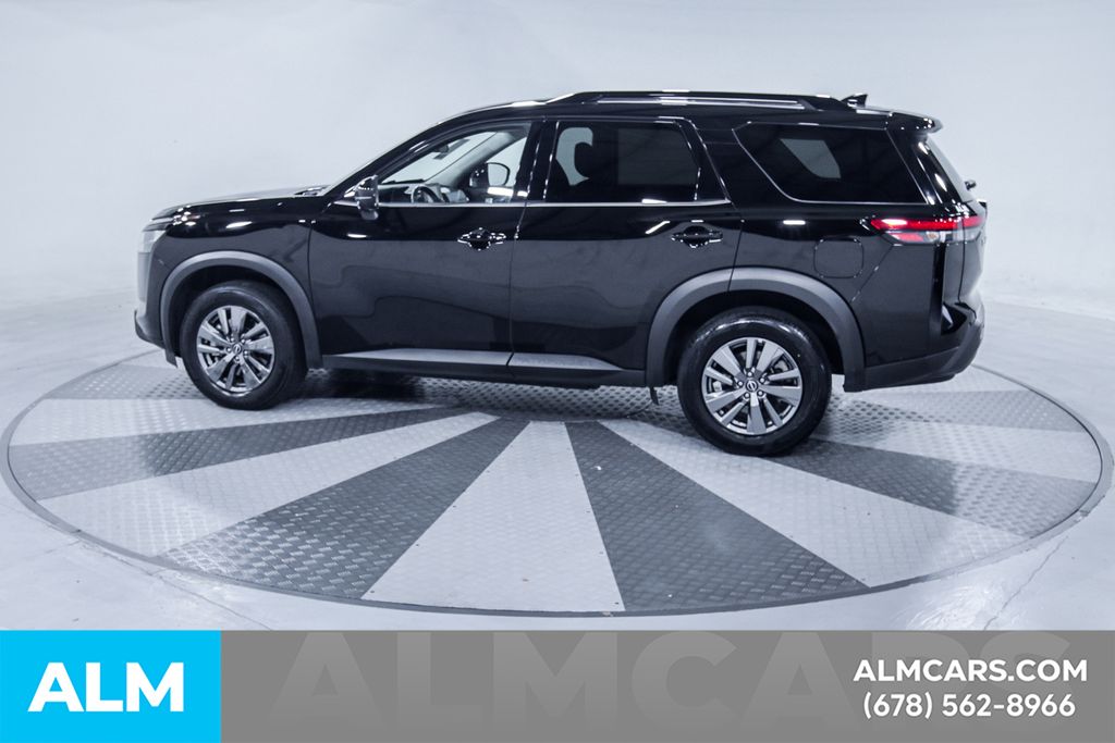 Used 2025 Black Nissan SV image 5