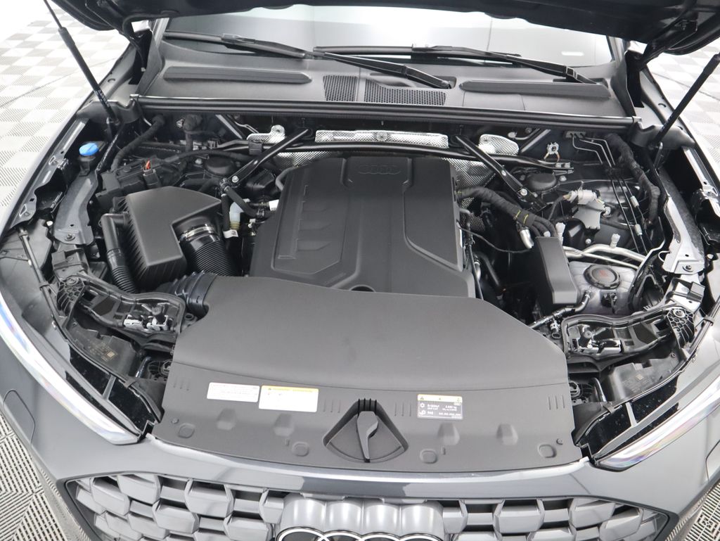 Thumbnail: 2025 Audi Q5 - 31