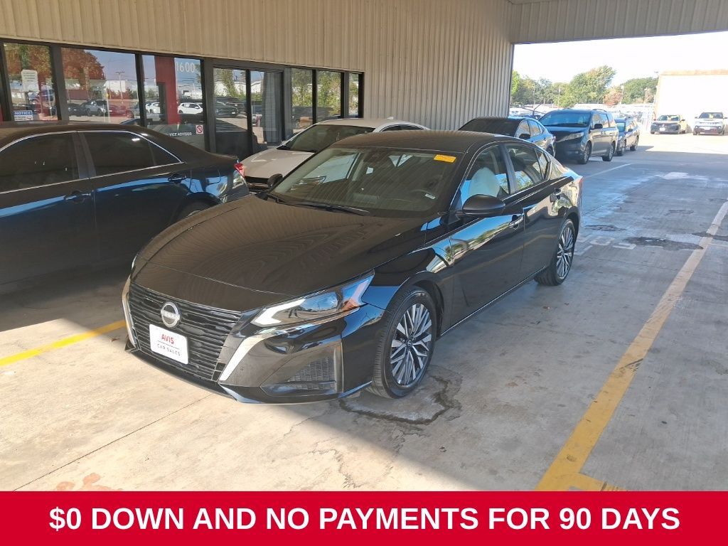 Black 2025 Nissan Altima Sedan Front-Wheel Drive Continuously Variable Transmission