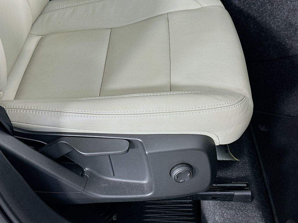 VolvoXC4023