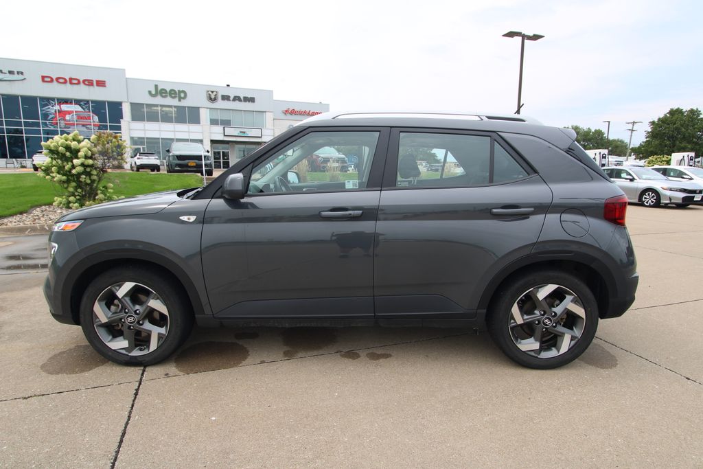 Used 2025 Hyundai Venue SUV