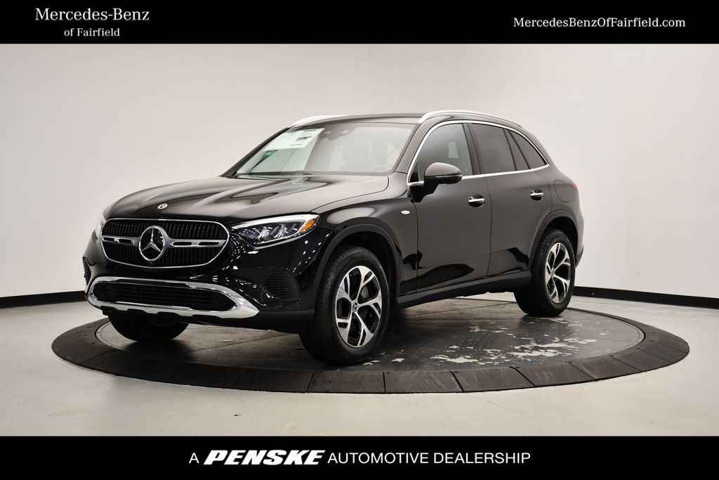 2025 Mercedes-Benz GLC 350 Hero Image