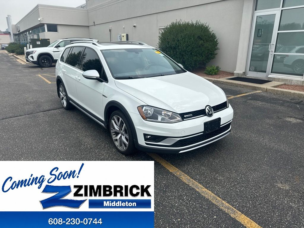 Pure White 2017 Volkswagen Golf Alltrack Wagon All-Wheel Drive 6-Speed Dual Clutch