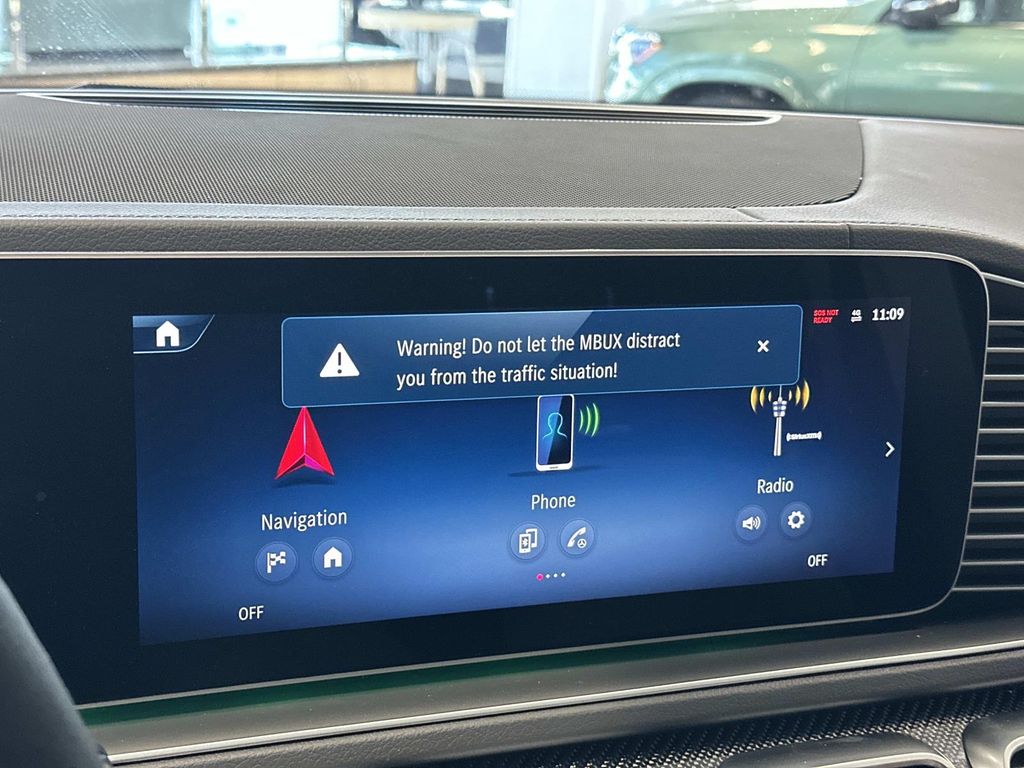 Thumbnail: 2026 Mercedes-Benz GLE - 8