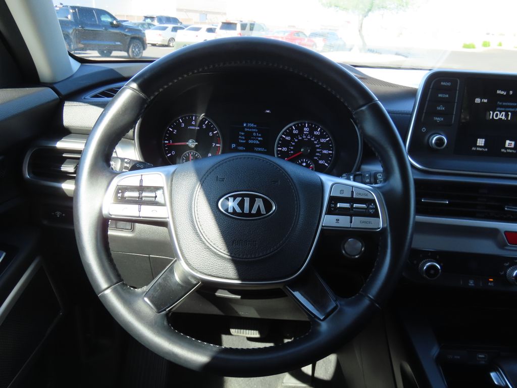 2021 Kia Telluride LX 10