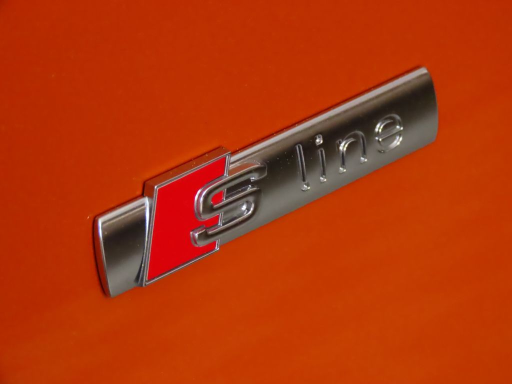 Thumbnail: 2025 Audi Q3 - 11