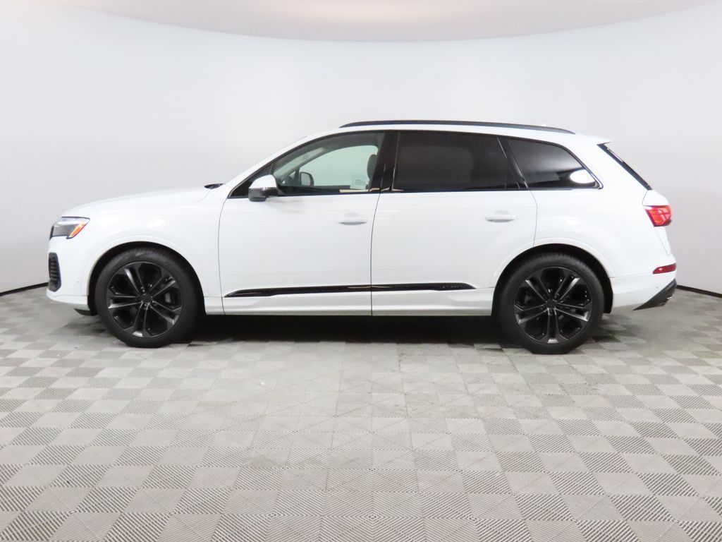 Thumbnail: 2026 Audi Q7 - 2