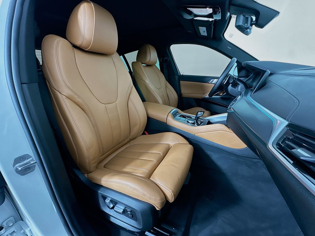 Thumbnail: 2022 BMW X6 - 29