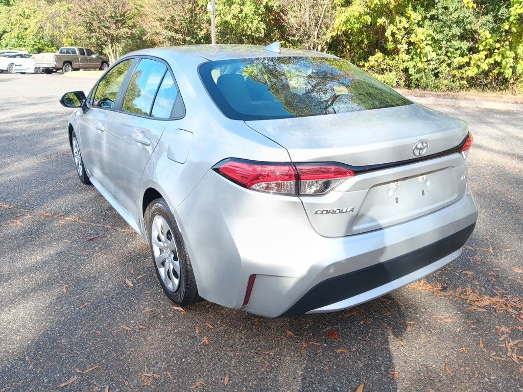 2021 Toyota Corolla LE 3