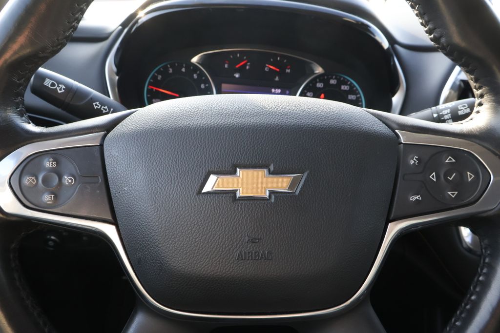 Thumbnail: 2020 Chevrolet Traverse - 21