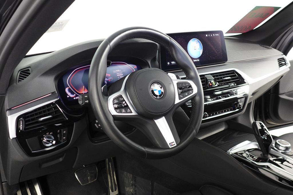 Thumbnail: 2022 BMW 5 Series - 27