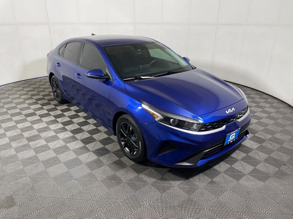2024 Kia Forte LXS FWD