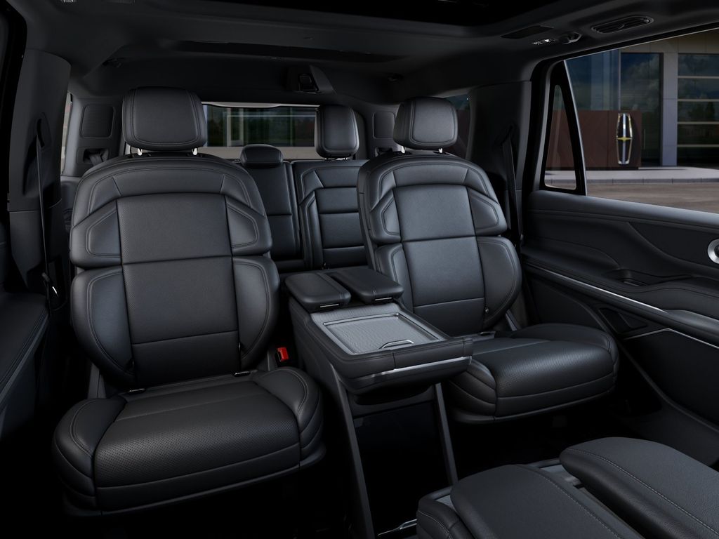 Thumbnail: 2027 Lincoln Navigator - 11