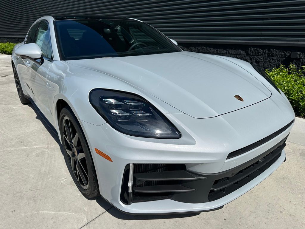 Thumbnail: 2025 Porsche Panamera - 10