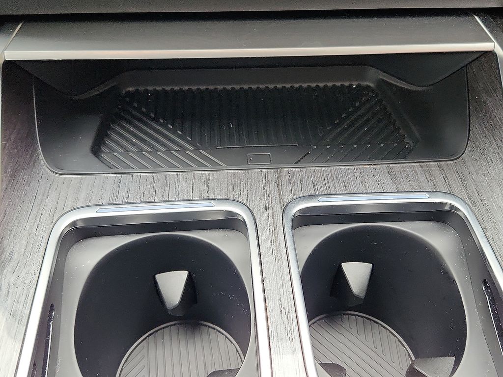 Thumbnail: 2024 BMW 7 Series - 26