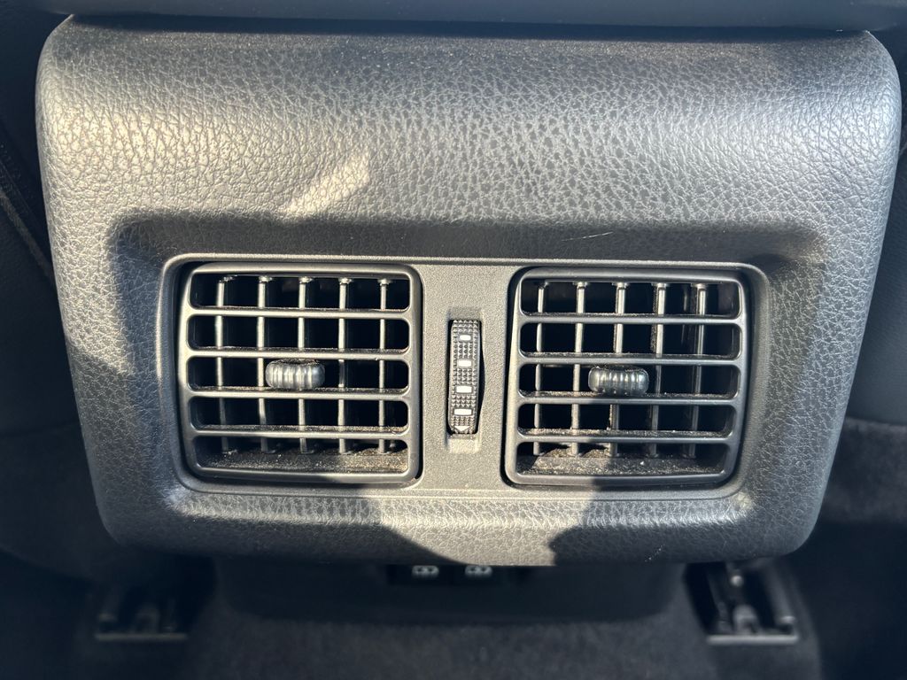 Thumbnail: 2025 Toyota Camry - 19