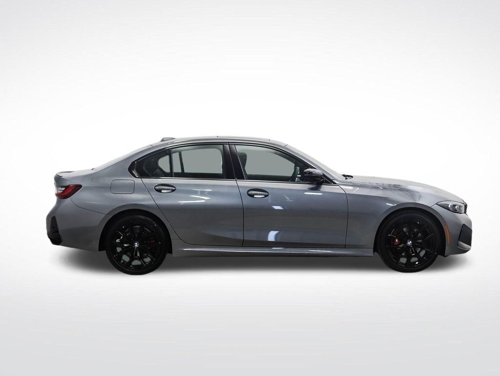 Thumbnail: 2026 BMW 3 Series - 6