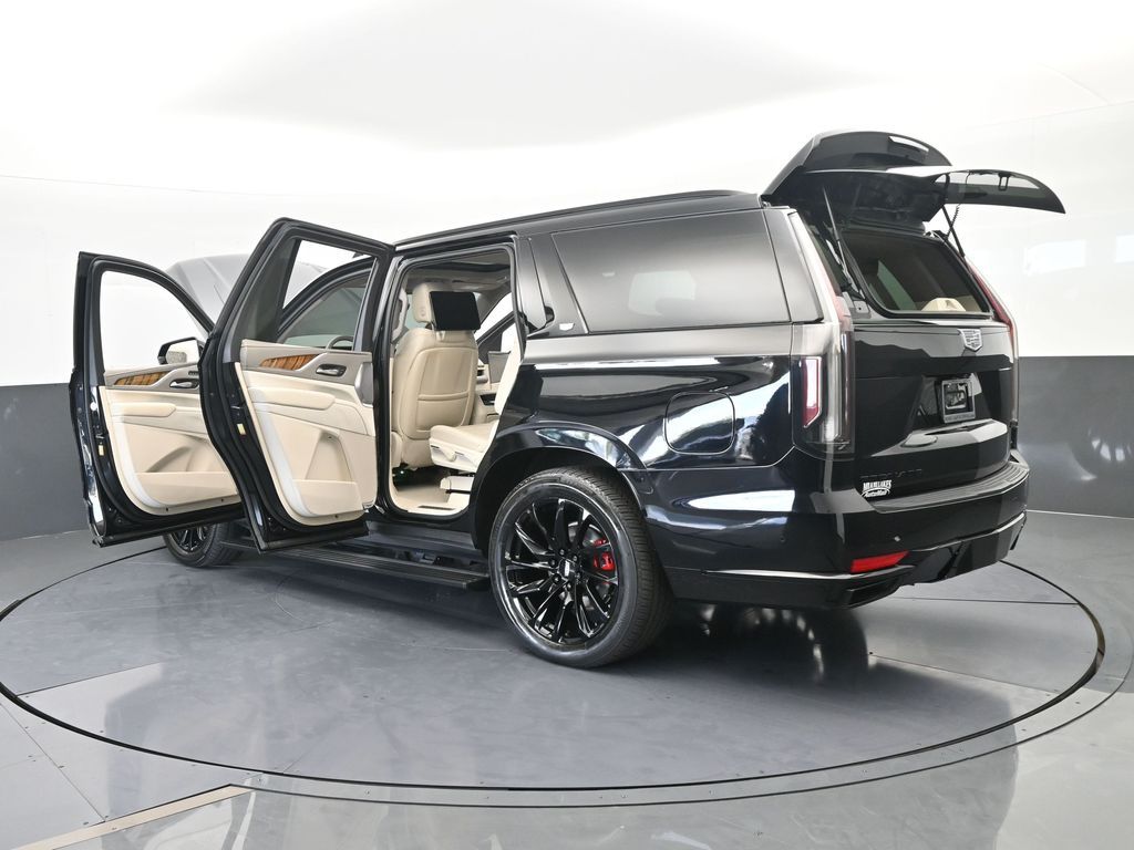 Used 2021 Black Raven Cadillac Sport Platinum image 100