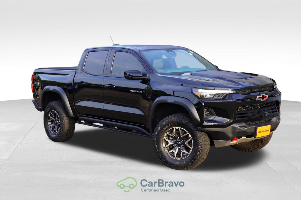 Black 2024 Chevrolet Colorado Pickup Truck Four-Wheel Drive 8-Speed Automatic