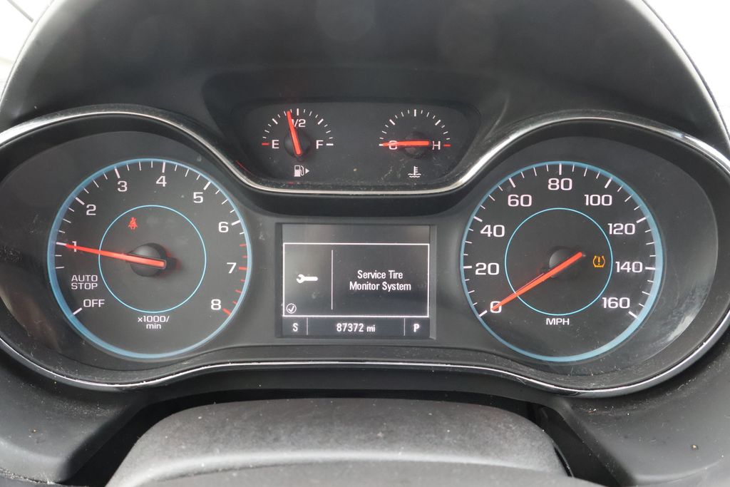 Thumbnail: 2017 Chevrolet Cruze - 18