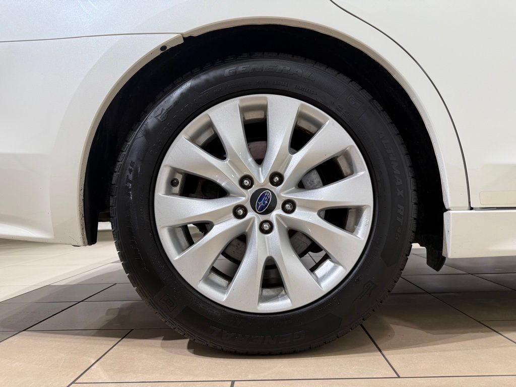 Thumbnail: 2015 Subaru Legacy - 9